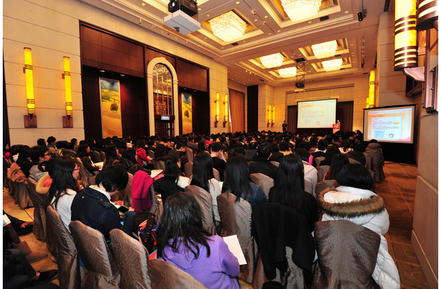 老師踴躍參與，座無虛席